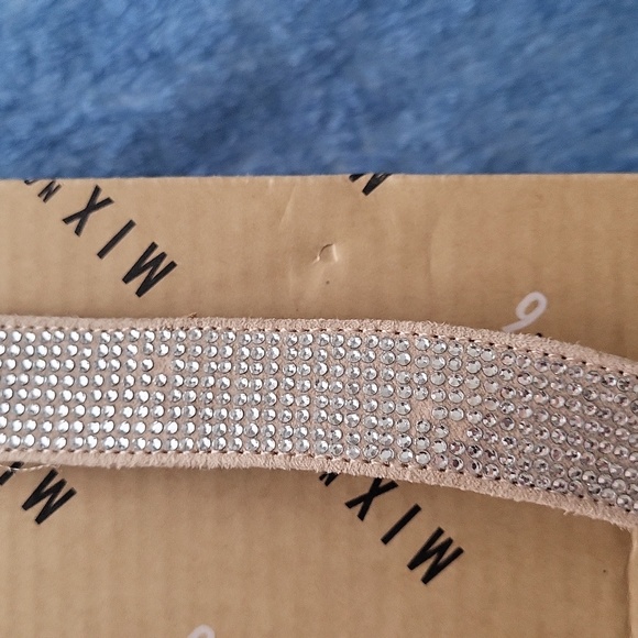 Mix No. 6 Nude Microsuede Wedge Bling Sandals 10M New in Box - Picture 2 of 11